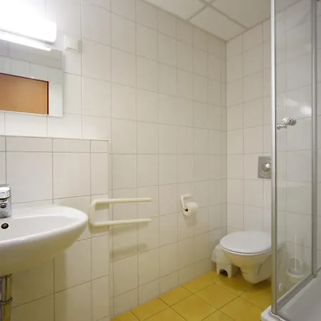 Hostel Djh Warnemunde *